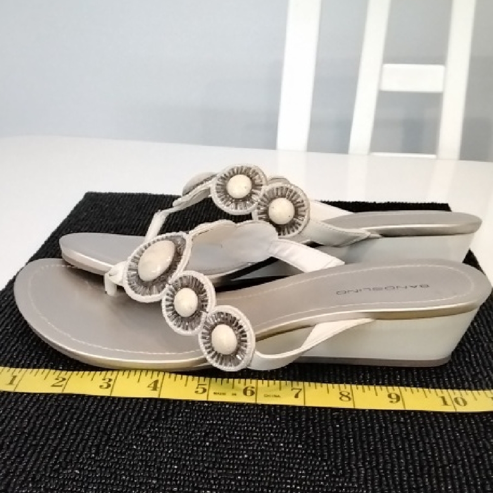 Bandolino Women's Cream Embellished Sandals - Picture 9 of 10
